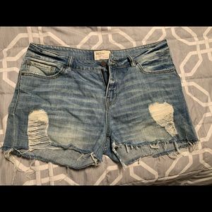 BKE cutoff shorts Size 29